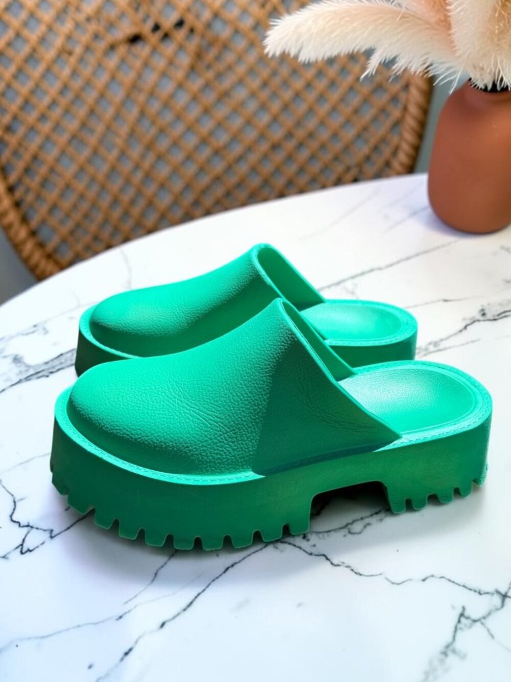 Jeffrey Campbell Bae Lugged Platform Mules in Green Size 8 - Picture 2 of 12